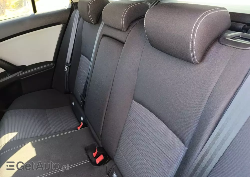 TOYOTA Avensis 2.0 D-4D Premium