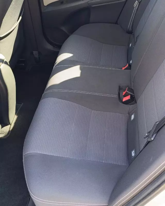 TOYOTA Avensis 2.0 D-4D Premium