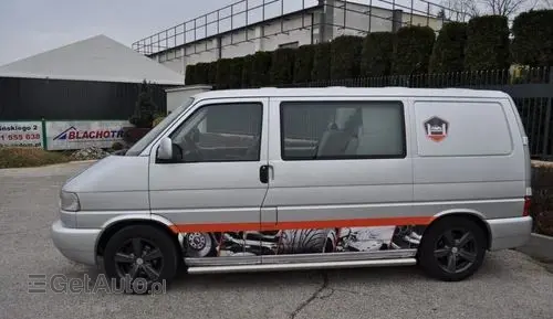 VOLKSWAGEN Transporter 