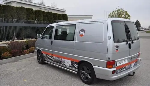 VOLKSWAGEN Transporter 