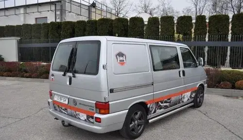 VOLKSWAGEN Transporter 