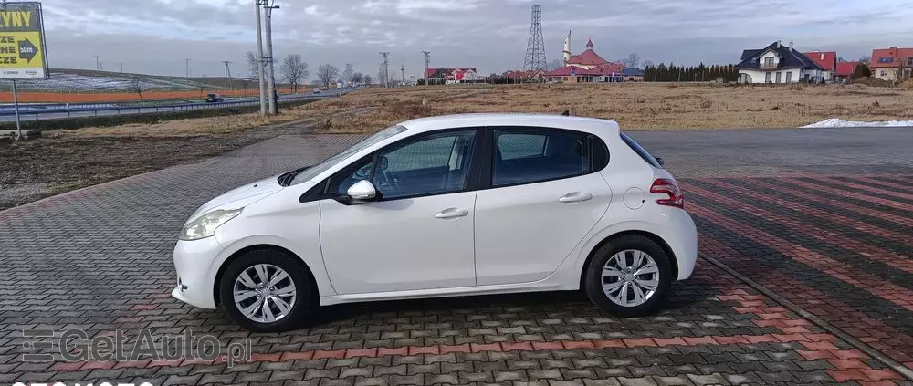 PEUGEOT 208 82 VTI Active