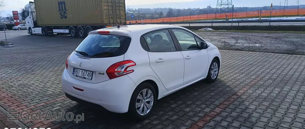 PEUGEOT 208 82 VTI Active