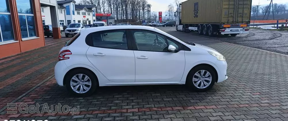 PEUGEOT 208 82 VTI Active