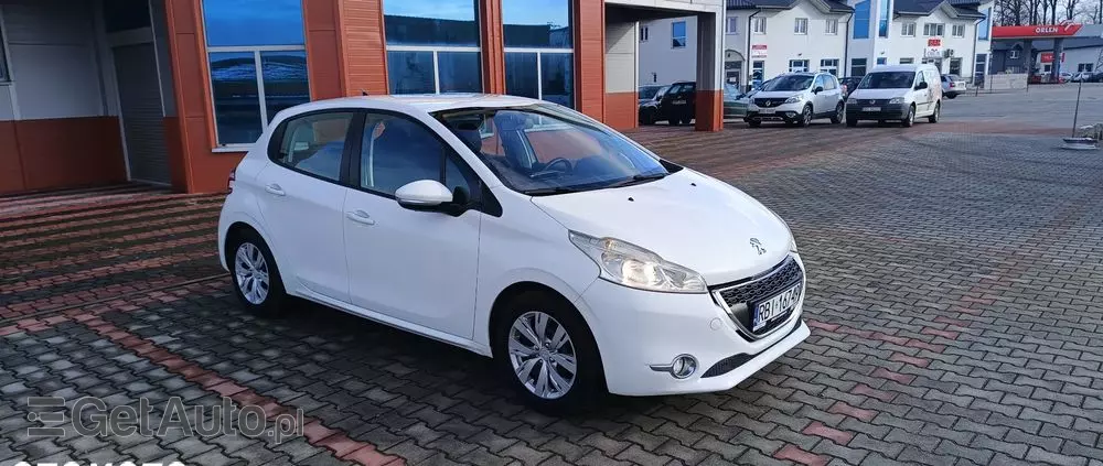 PEUGEOT 208 82 VTI Active