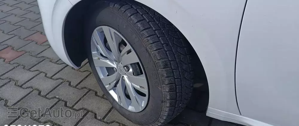 PEUGEOT 208 82 VTI Active