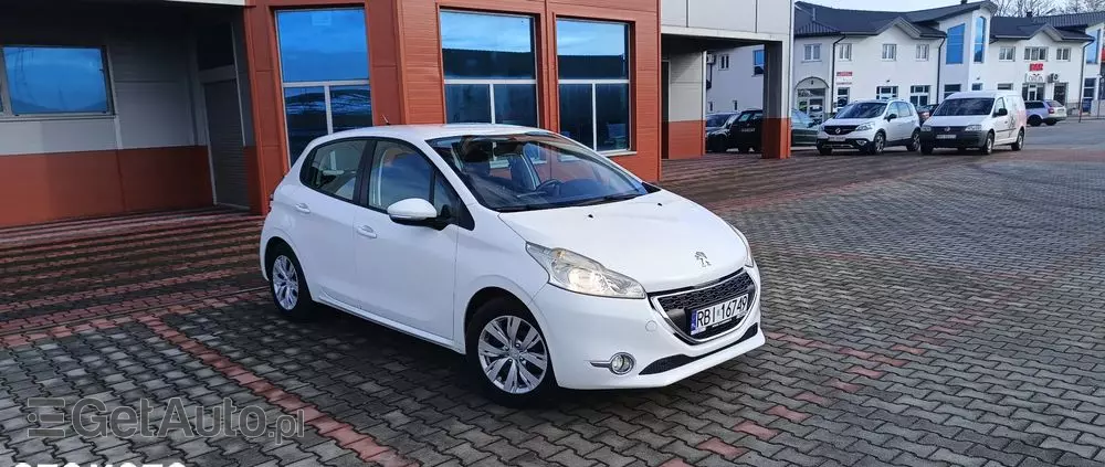 PEUGEOT 208 82 VTI Active