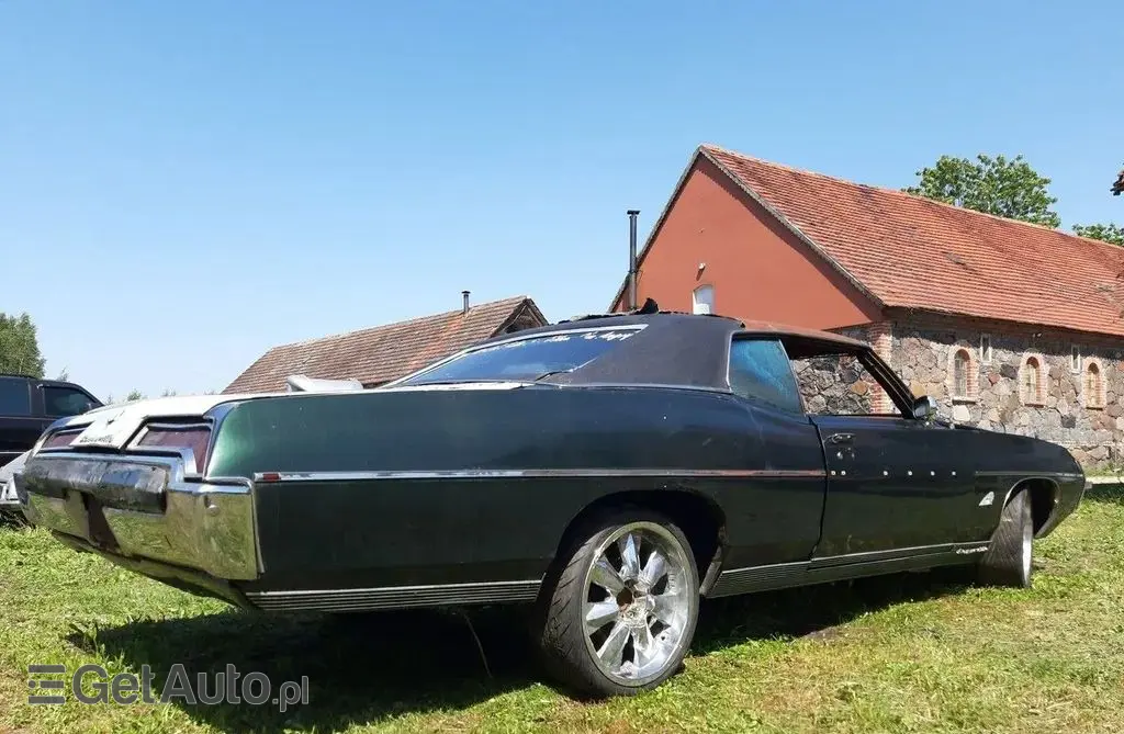 PONTIAC Bonneville 