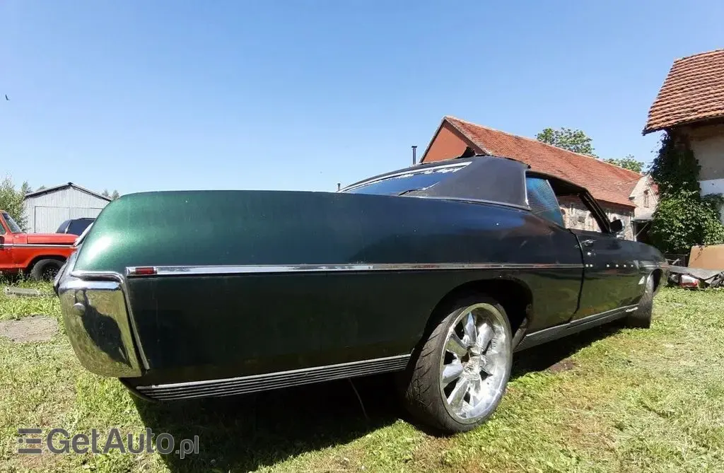 PONTIAC Bonneville 