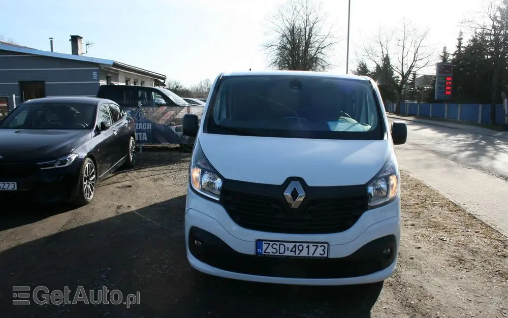 RENAULT TRAFIC 
