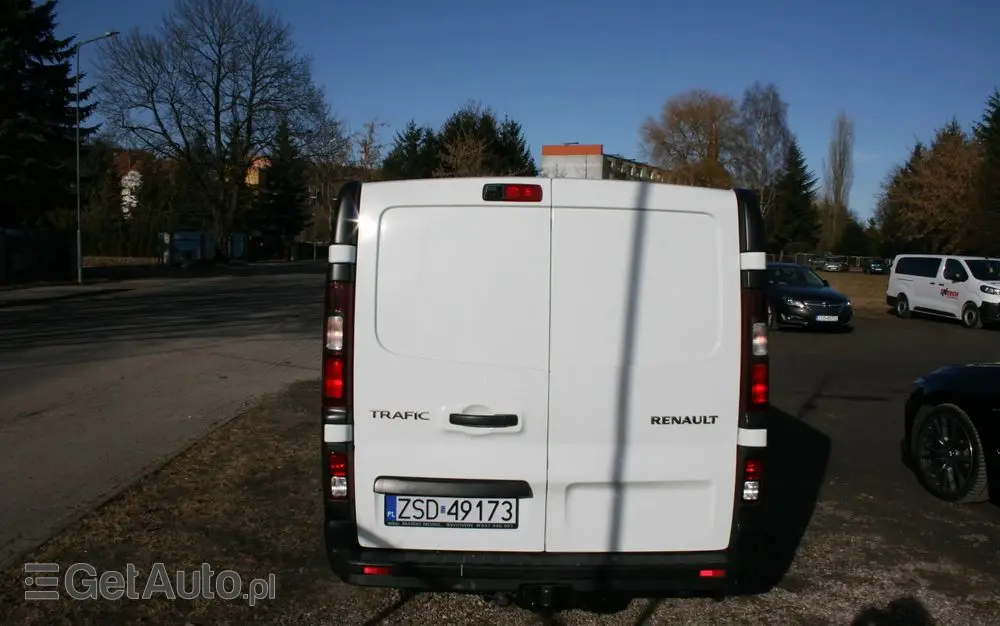RENAULT TRAFIC 