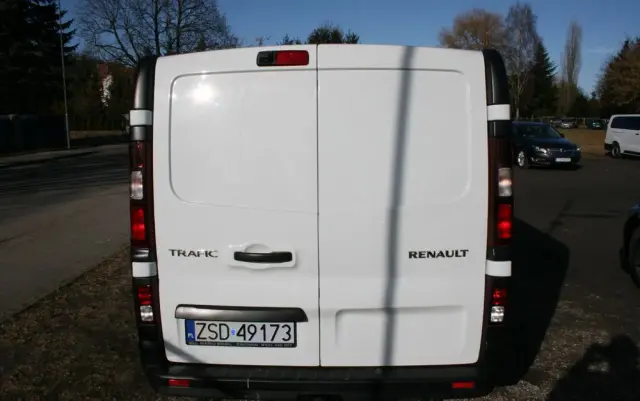 RENAULT TRAFIC 