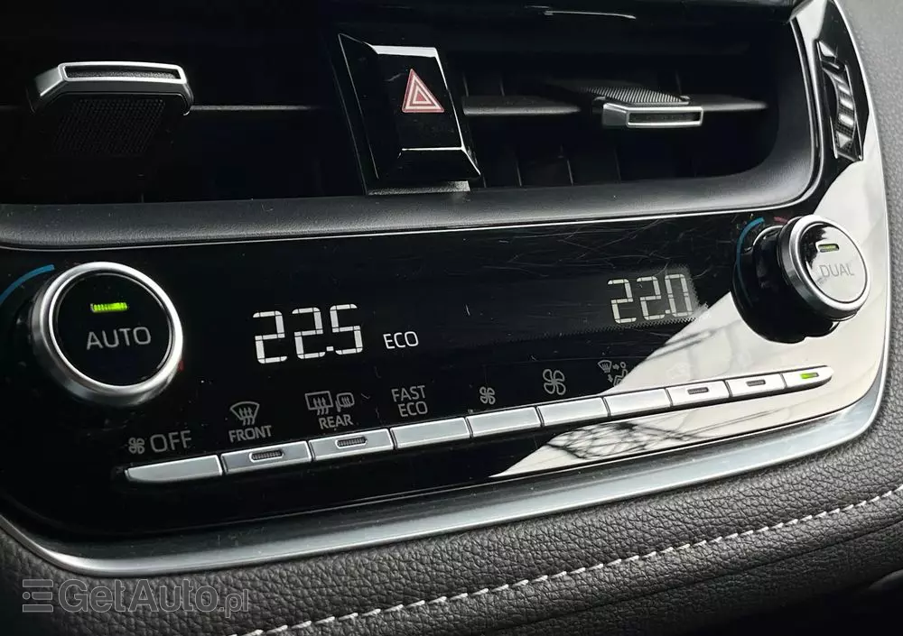 TOYOTA Corolla 1.8 Hybrid Comfort