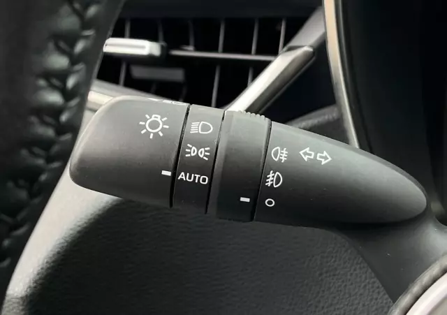 TOYOTA Corolla 1.8 Hybrid Comfort