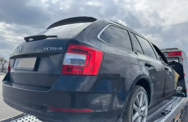 SKODA Octavia 