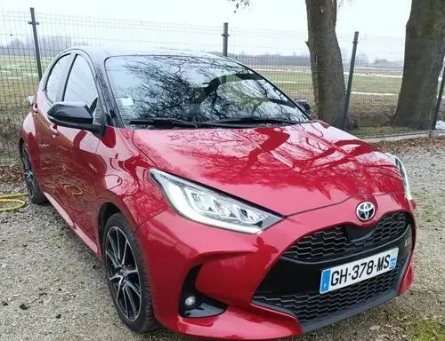 TOYOTA Yaris 