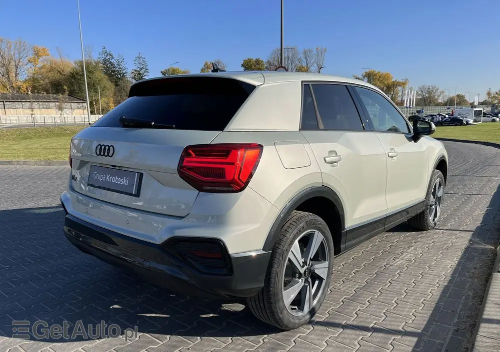 AUDI Q2 