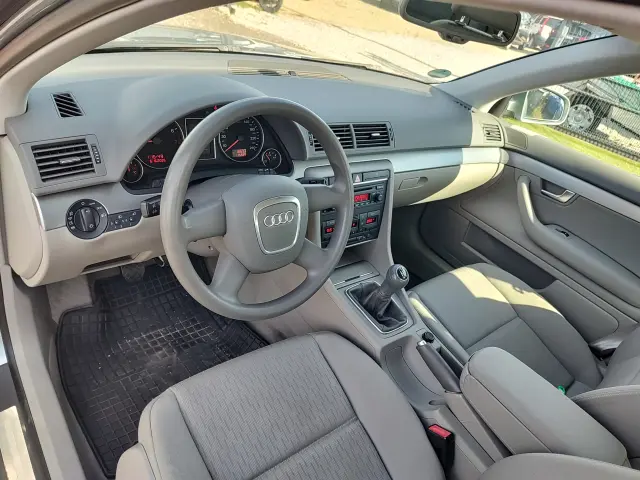 AUDI A4 A4