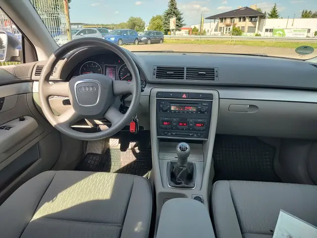 AUDI A4 A4