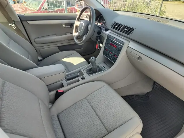 AUDI A4 A4