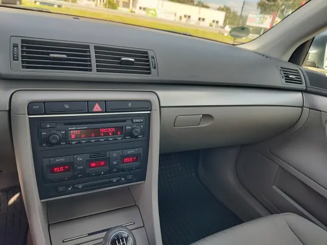 AUDI A4 A4