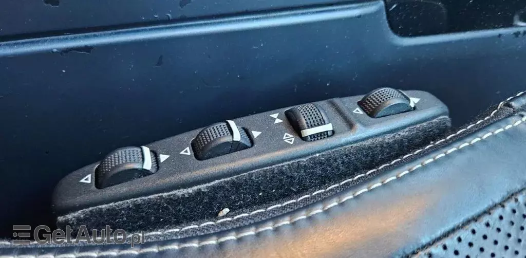 MERCEDES-BENZ Klasa G 