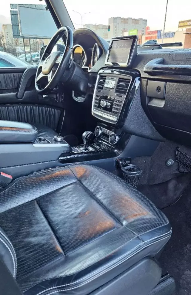 MERCEDES-BENZ Klasa G 