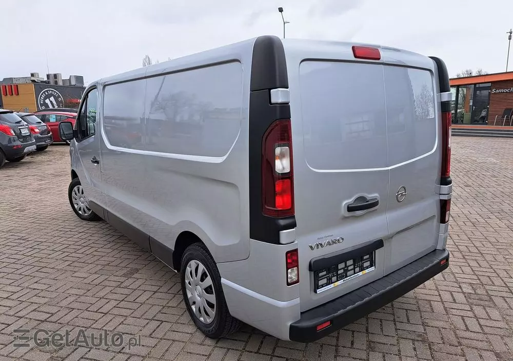 OPEL Vivaro 