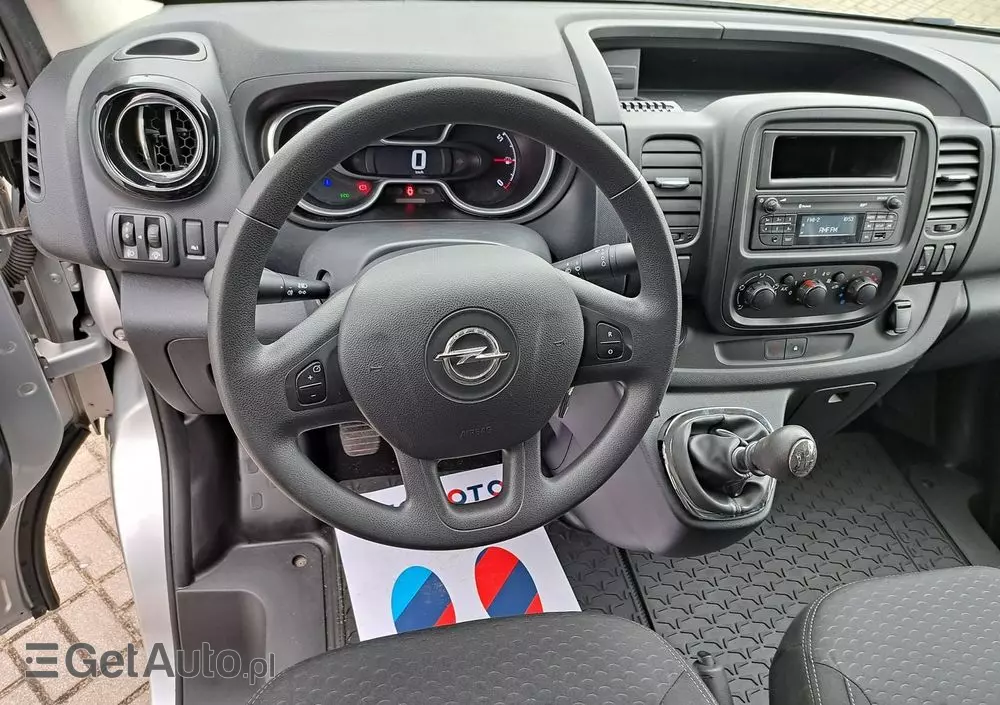OPEL Vivaro 