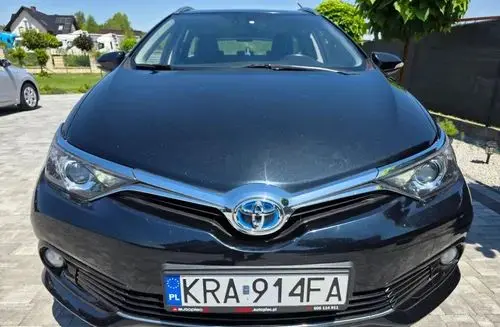 TOYOTA Auris 