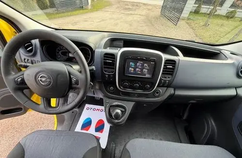 OPEL Vivaro 