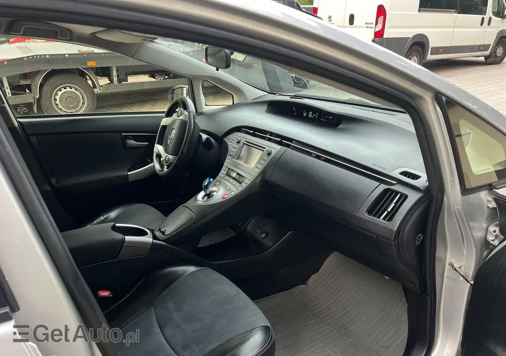 TOYOTA Prius 1.8 Hybrid Premium
