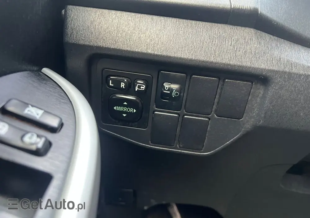 TOYOTA Prius 1.8 Hybrid Premium