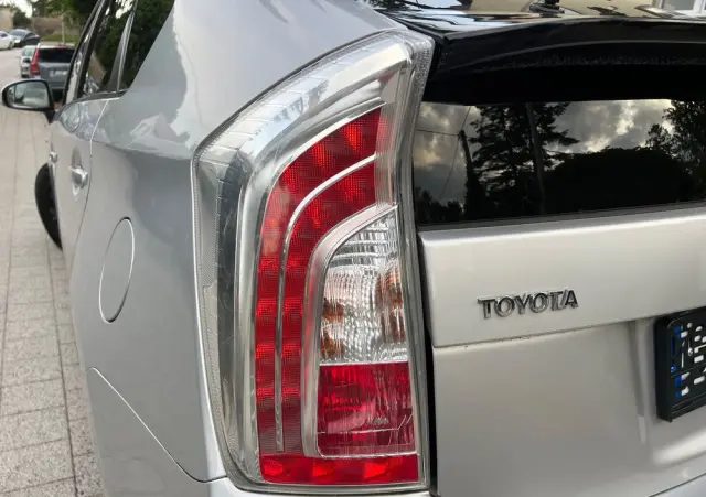 TOYOTA Prius 1.8 Hybrid Premium