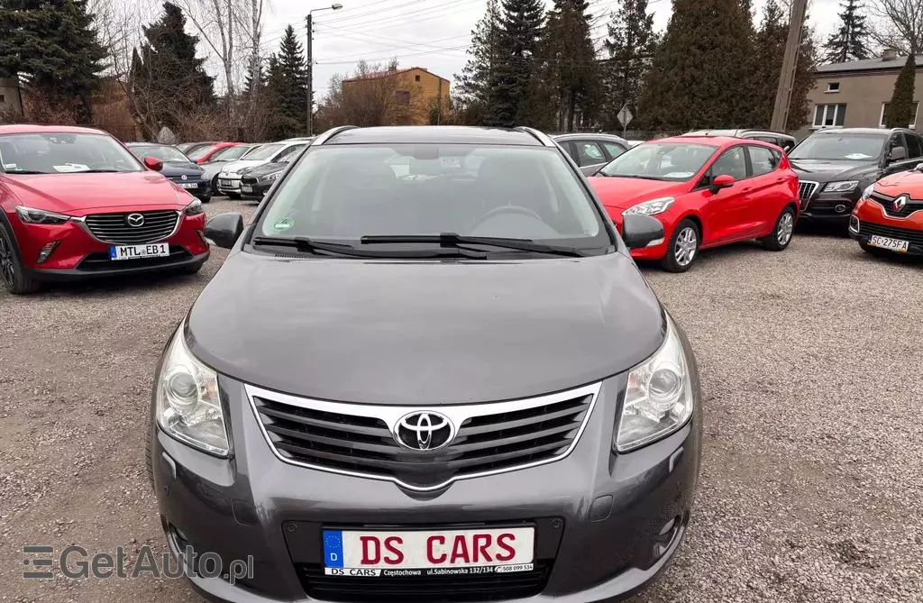 TOYOTA Avensis 