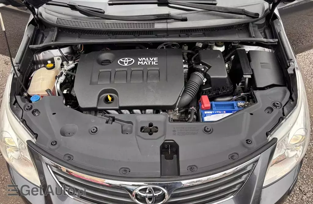 TOYOTA Avensis 