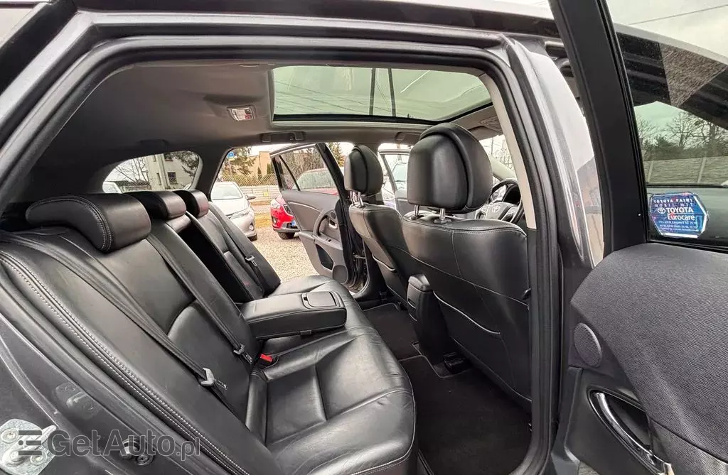 TOYOTA Avensis 