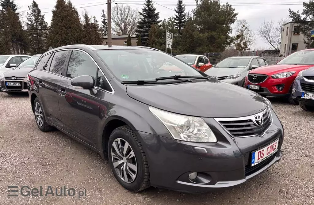 TOYOTA Avensis 