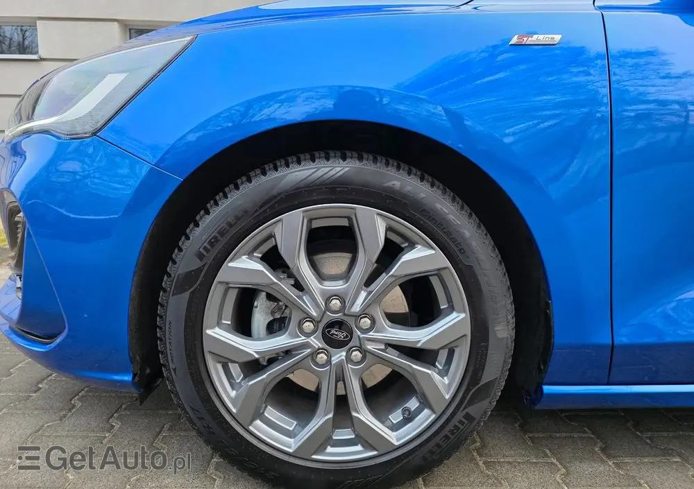 FORD Focus 1.0 EcoBoost mHEV ST-Line X