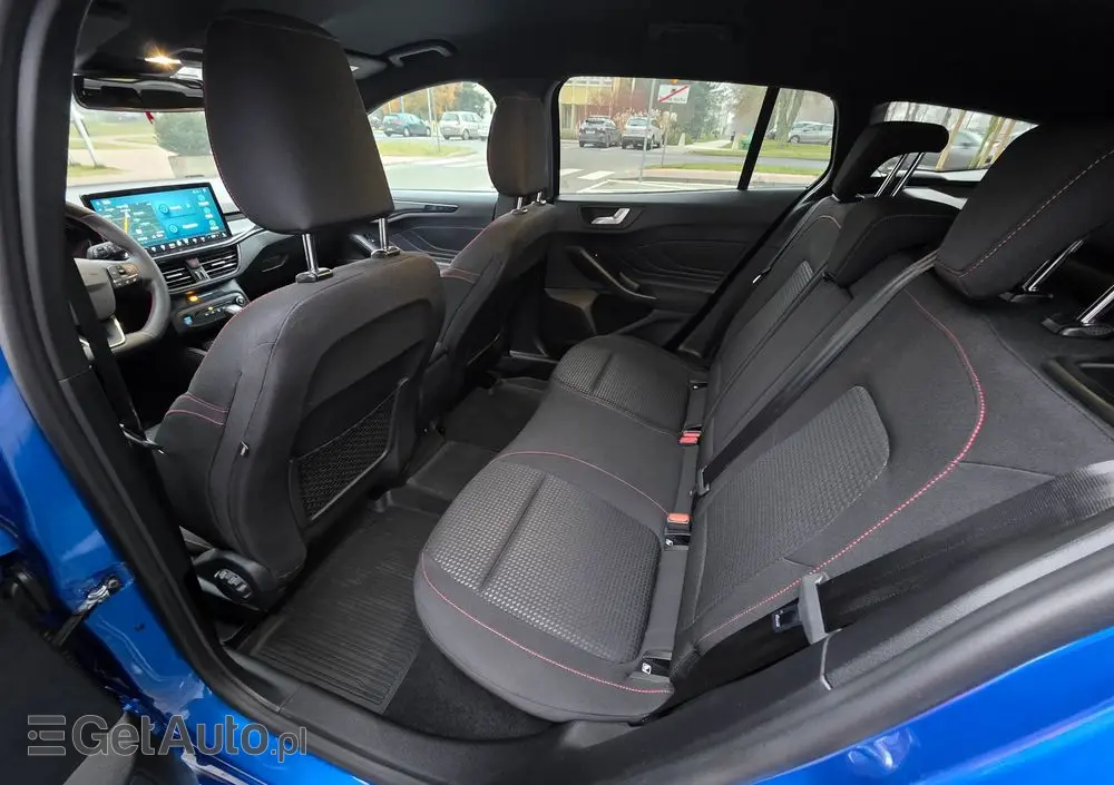 FORD Focus 1.0 EcoBoost mHEV ST-Line X