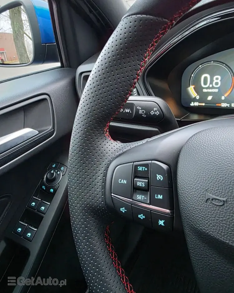 FORD Focus 1.0 EcoBoost mHEV ST-Line X