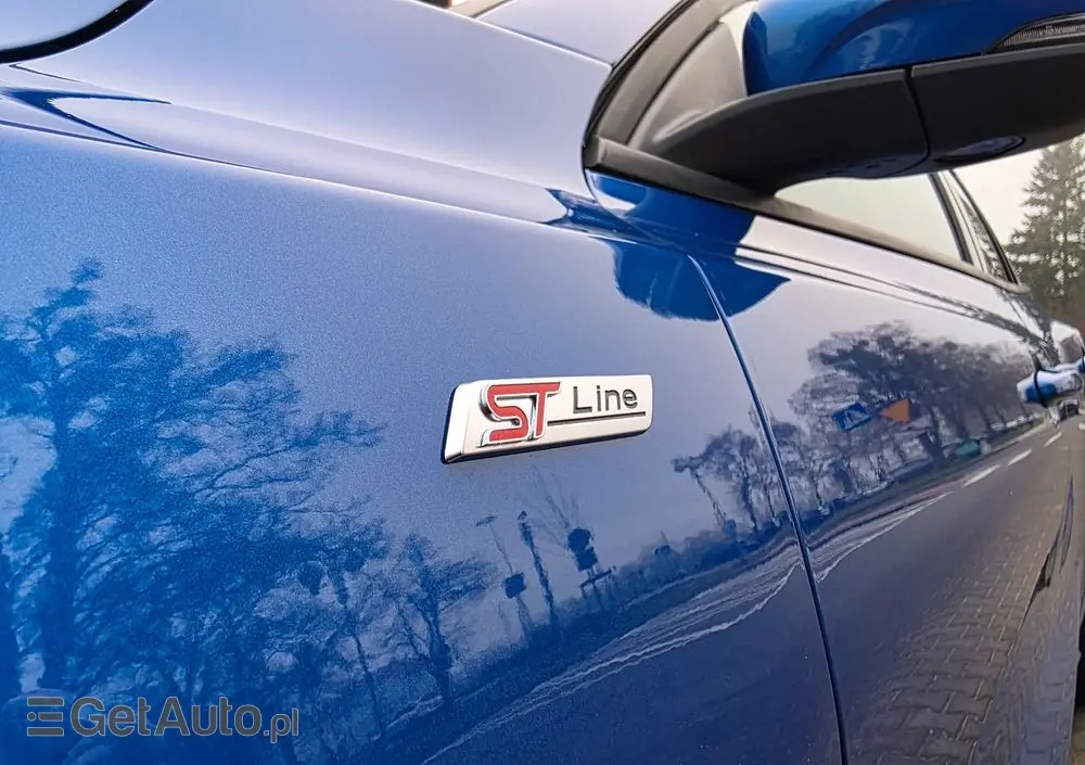 FORD Focus 1.0 EcoBoost mHEV ST-Line X