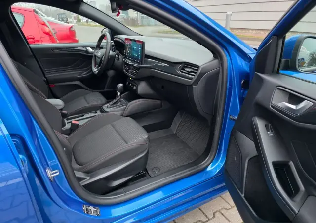 FORD Focus 1.0 EcoBoost mHEV ST-Line X