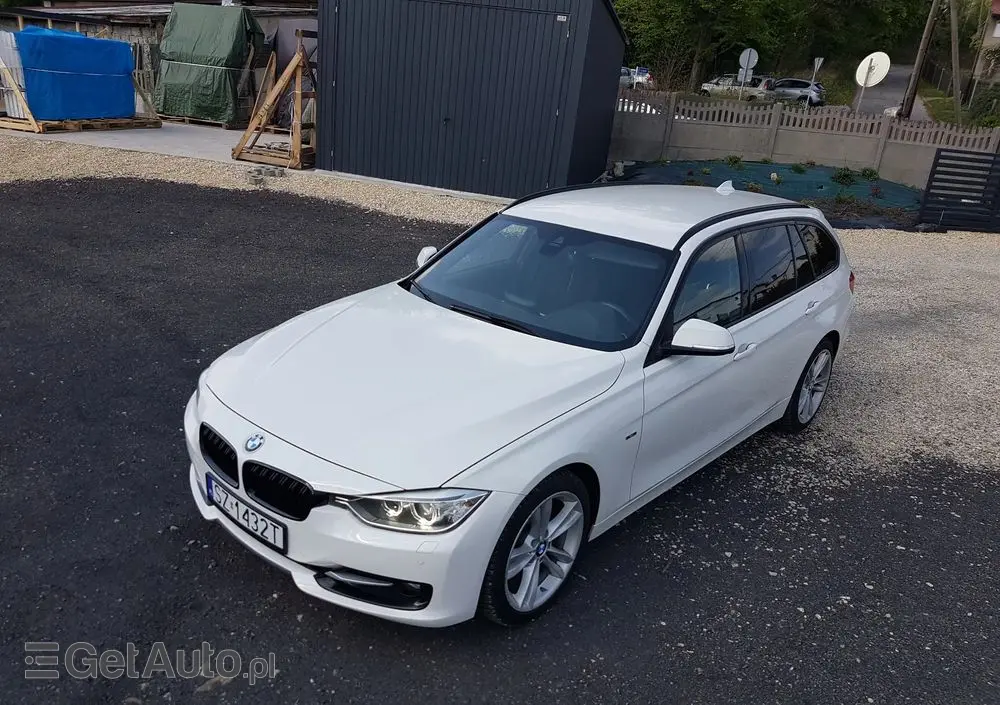 BMW Seria 3 330d xDrive Sport-Aut Sport Line