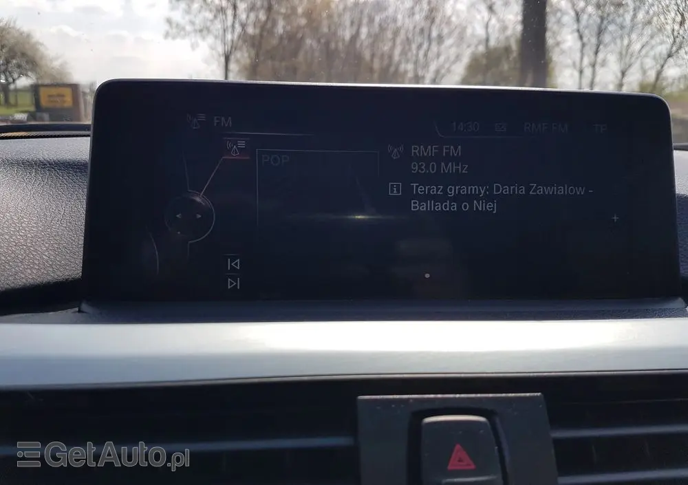 BMW Seria 3 330d xDrive Sport-Aut Sport Line