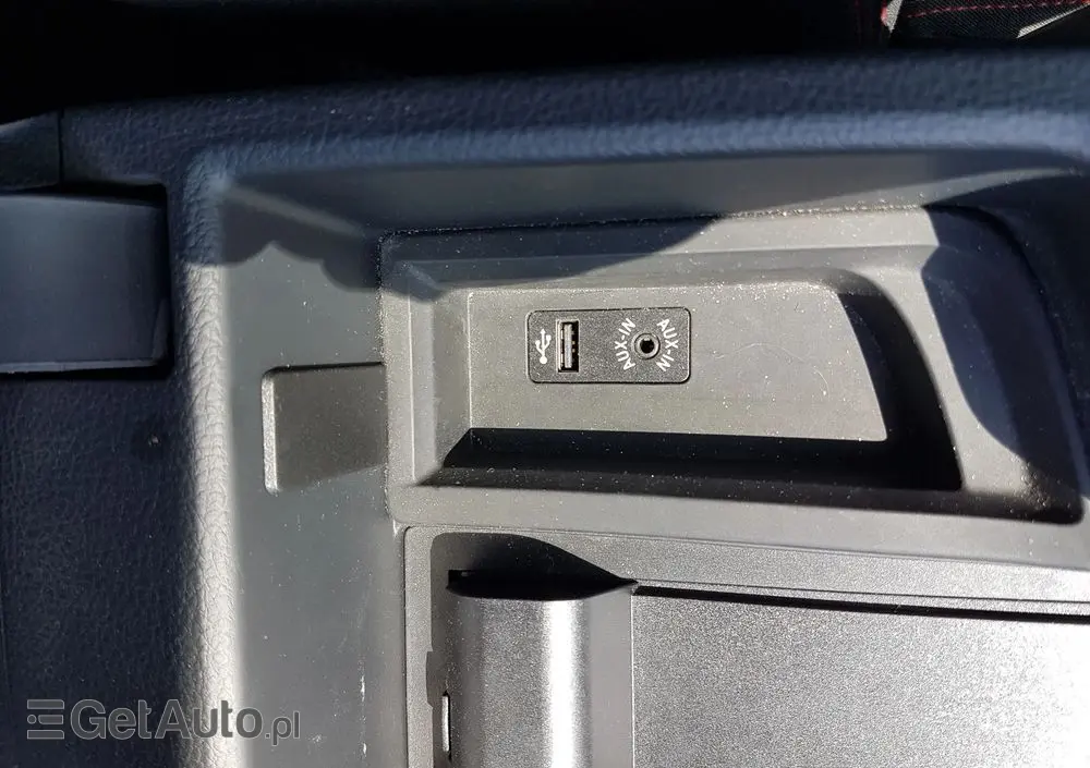 BMW Seria 3 330d xDrive Sport-Aut Sport Line