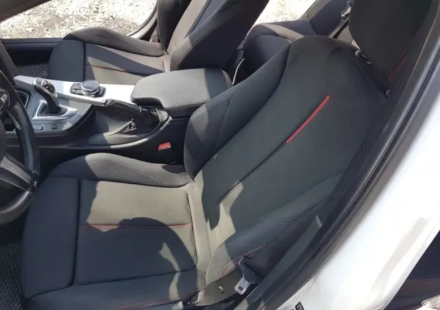 BMW Seria 3 330d xDrive Sport-Aut Sport Line