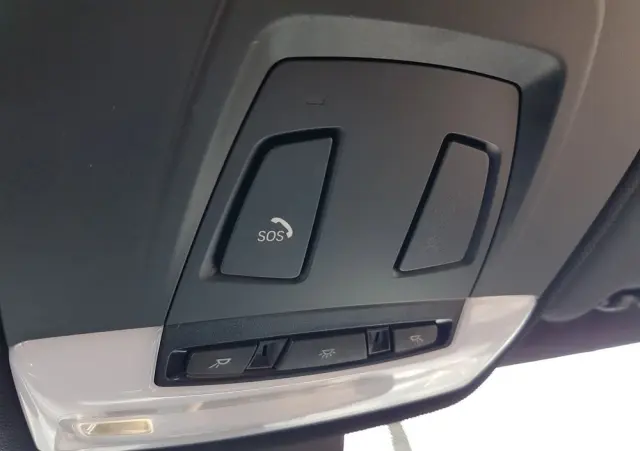 BMW Seria 3 330d xDrive Sport-Aut Sport Line