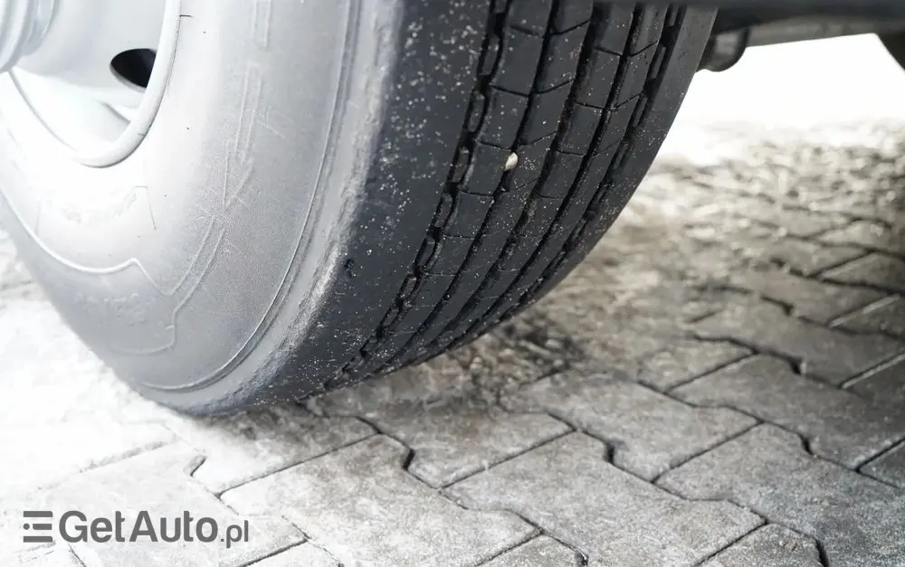 IVECO STRALIS 360 / 6X2 /  LAWETA / PLATFORMA 9,3 M / NAJAZDY HYDRAULICZNE / WYCIĄGARKA / OŚ PODONOSZONA  / EURO 6 