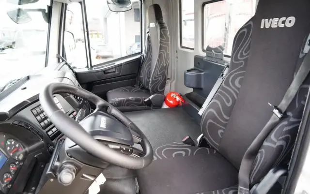IVECO STRALIS 360 / 6X2 /  LAWETA / PLATFORMA 9,3 M / NAJAZDY HYDRAULICZNE / WYCIĄGARKA / OŚ PODONOSZONA  / EURO 6 